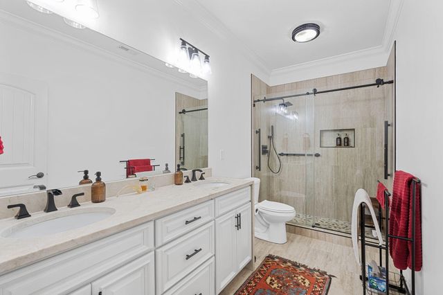 8879 Mckenzie Farm Drive, Ooltewah, TN 37363