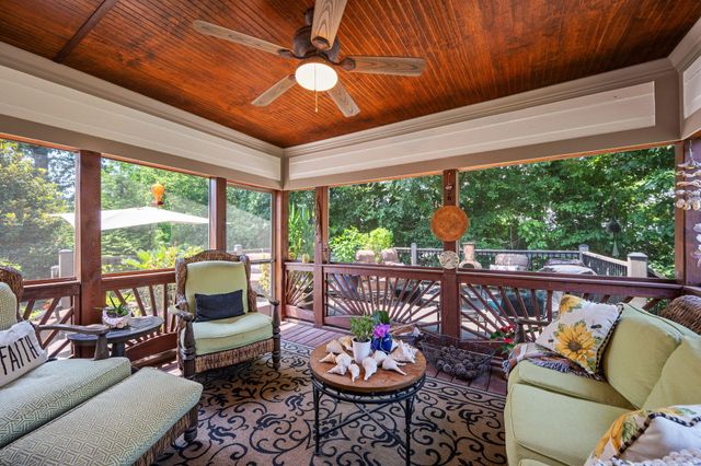 8879 Mckenzie Farm Drive, Ooltewah, TN 37363