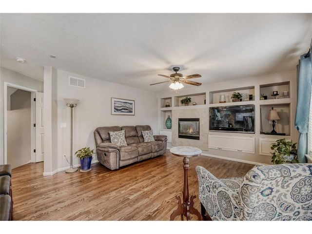 6086 S Ukraine St, Aurora, CO 80015