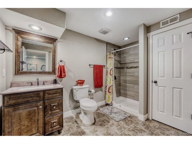 6086 S Ukraine St, Aurora, CO 80015