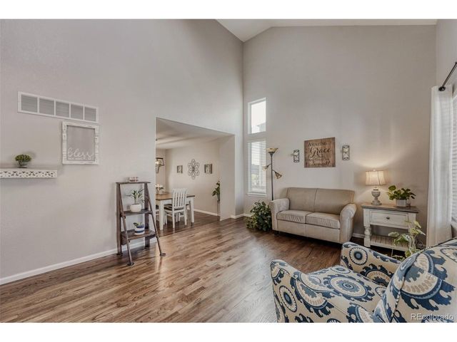 6086 S Ukraine St, Aurora, CO 80015