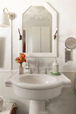 6205 Vidette, Los Angeles, CA 90042