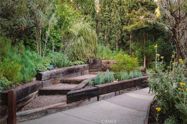 6205 Vidette, Los Angeles, CA 90042