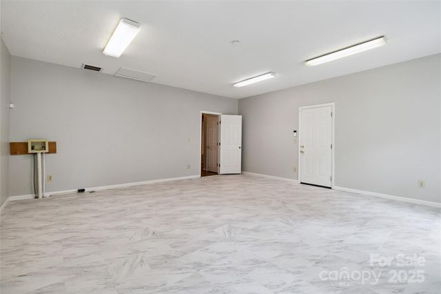 2303 Valleyview Drive, Charlotte, NC 28215