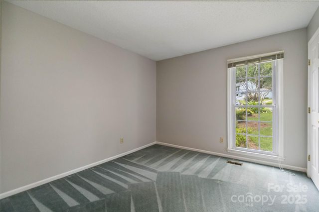 2303 Valleyview Drive, Charlotte, NC 28215