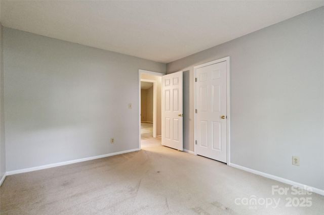 2303 Valleyview Drive, Charlotte, NC 28215