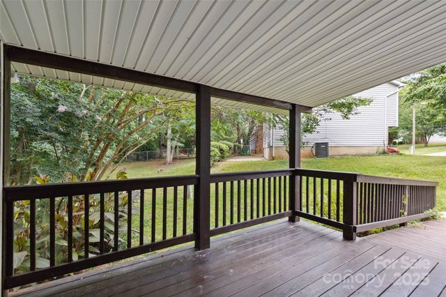 2303 Valleyview Drive, Charlotte, NC 28215