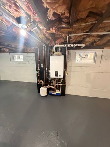 39 Howard St, Revere, MA 02151