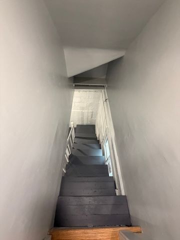 39 Howard St, Revere, MA 02151