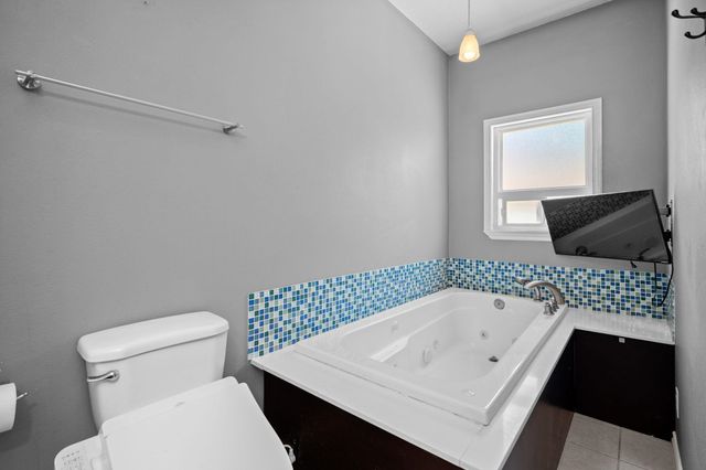 3234 W North Loop Ave, Spokane, WA 99224