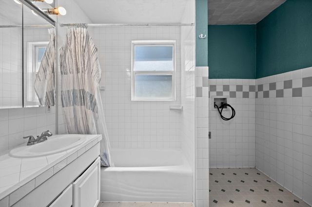 3234 W North Loop Ave, Spokane, WA 99224