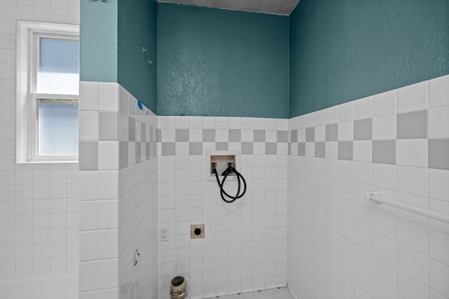 3234 W North Loop Ave, Spokane, WA 99224
