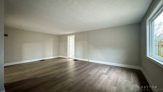 6780 E Walnut Street, Tipp City, OH 45371