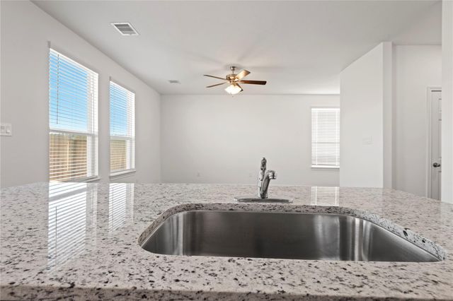 814 Stoney Point Lane, Dayton, TX 77535