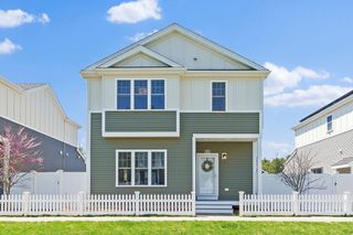 13 Cleary Cir 13, Norfolk, MA 02056