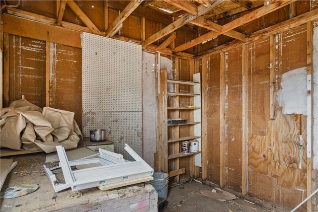 2485 E Carver Avenue, Kingman, AZ 86409