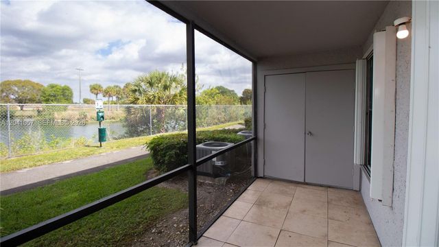 15077 SW 103rd Ter 8110, Miami, FL 33196