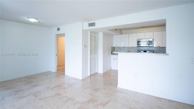 15077 SW 103rd Ter 8110, Miami, FL 33196