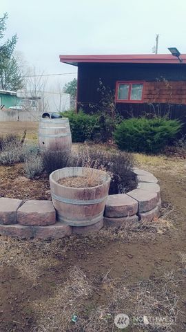 533 Fairchild Loop, Moses Lake, WA 98837