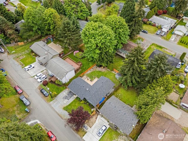 28717 15th Avenue S, Federal Way, WA 98003
