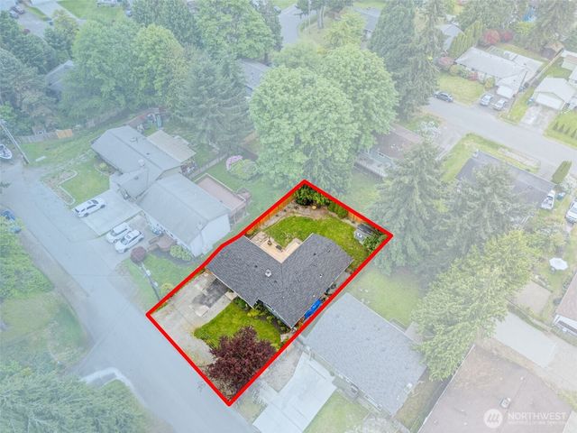 28717 15th Avenue S, Federal Way, WA 98003