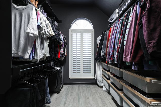 1615 Lookout Pt, San Antonio, TX 78260