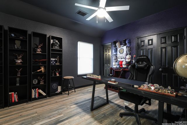 1615 Lookout Pt, San Antonio, TX 78260