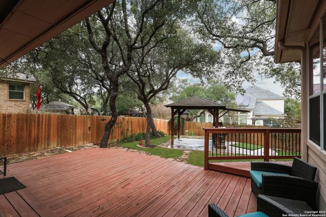 1615 Lookout Pt, San Antonio, TX 78260