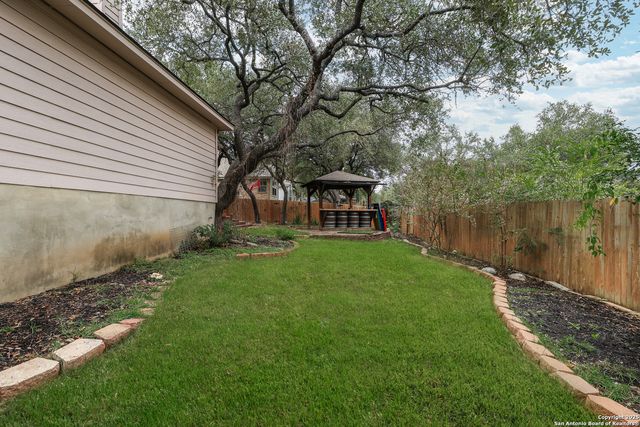 1615 Lookout Pt, San Antonio, TX 78260