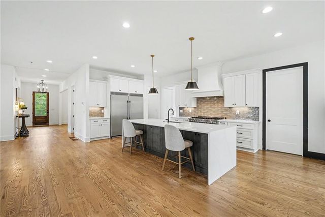 609 Reed Road SE, Smyrna, GA 30082