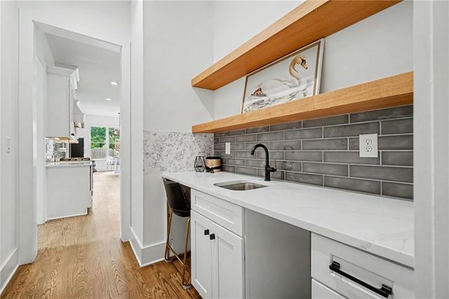 609 Reed Road SE, Smyrna, GA 30082