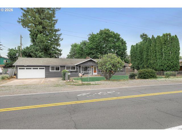 16732 Se MAIN St, Portland, OR 97233