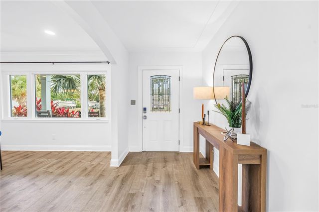 10819 SEMINOLE DRIVE N, St Petersburg, FL 33708