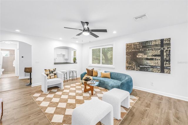 10819 SEMINOLE DRIVE N, St Petersburg, FL 33708