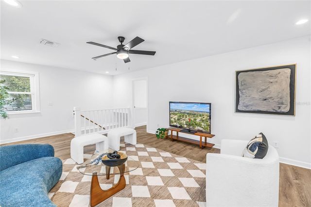 10819 SEMINOLE DRIVE N, St Petersburg, FL 33708