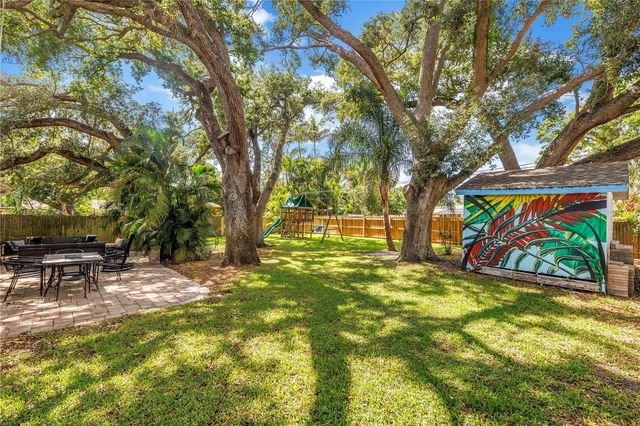 10819 SEMINOLE DRIVE N, St Petersburg, FL 33708