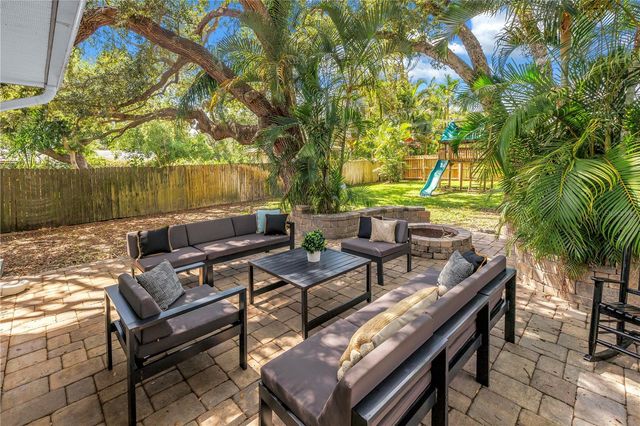 10819 SEMINOLE DRIVE N, St Petersburg, FL 33708