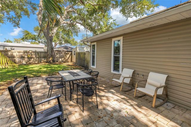 10819 SEMINOLE DRIVE N, St Petersburg, FL 33708