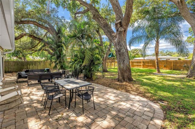 10819 SEMINOLE DRIVE N, St Petersburg, FL 33708