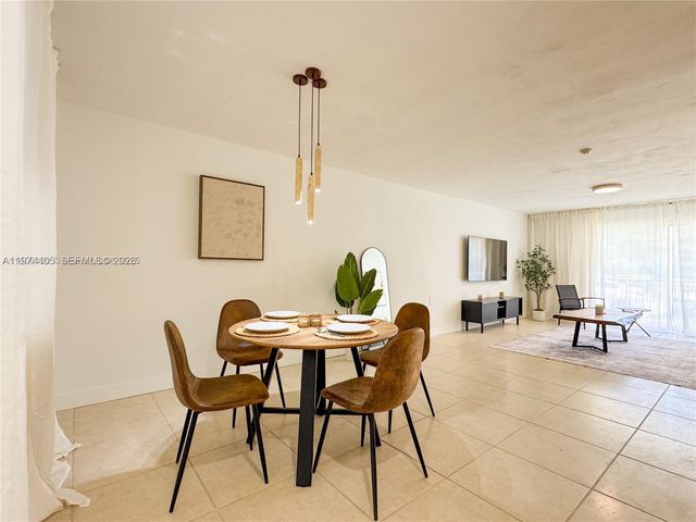 1631 NE 114th St 106, Miami, FL 33181