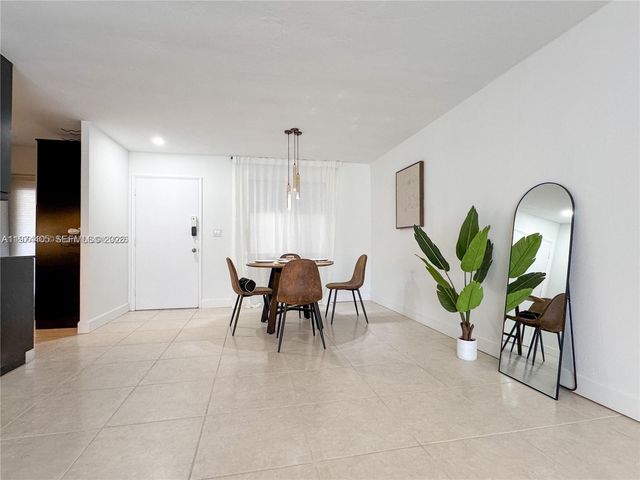 1631 NE 114th St 106, Miami, FL 33181