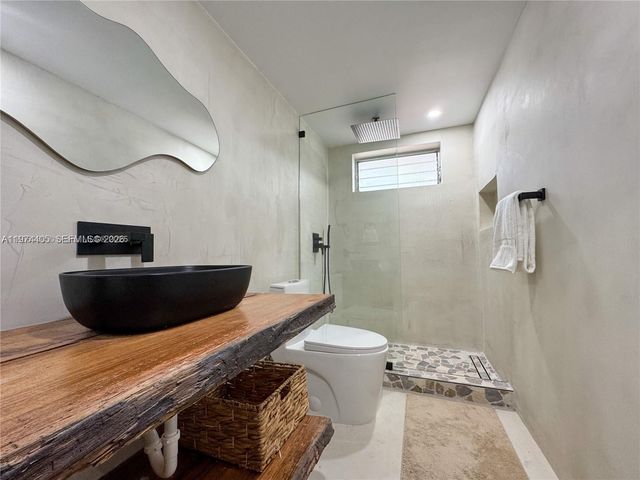 1631 NE 114th St 106, Miami, FL 33181