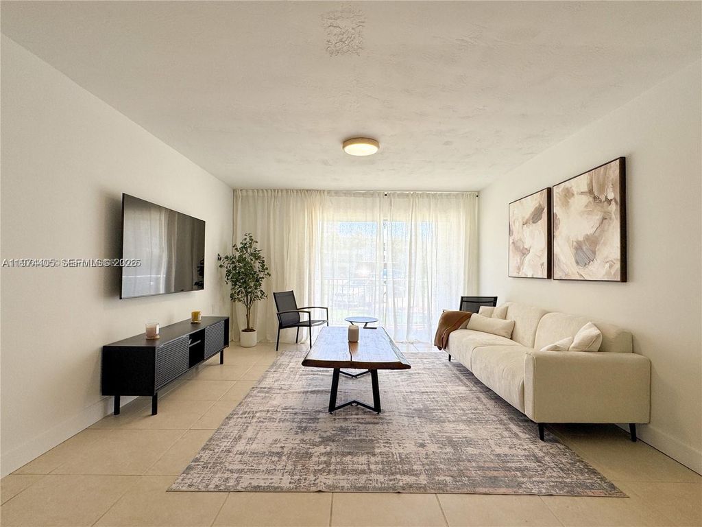 1631 NE 114th St 106, Miami, FL 33181