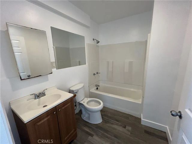 1018 S Halladay, Santa Ana, CA 92701