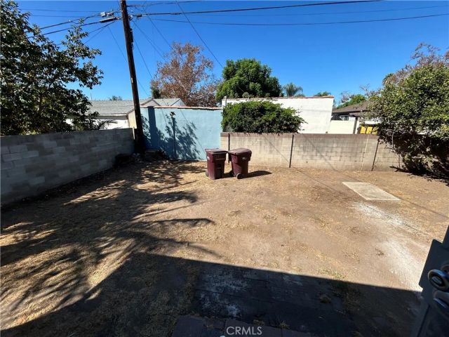 1018 S Halladay, Santa Ana, CA 92701