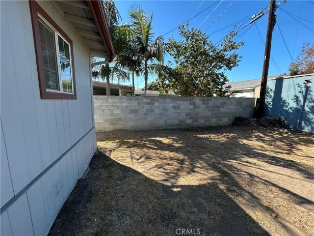 1018 S Halladay, Santa Ana, CA 92701