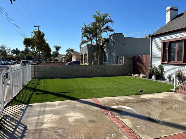 1018 S Halladay, Santa Ana, CA 92701
