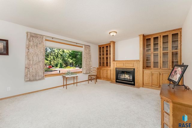 412 E Meadowlark Cir Circle, Brandon, SD 57005