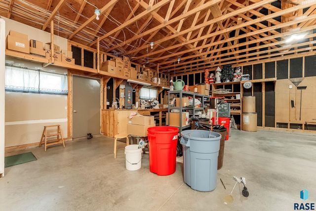 412 E Meadowlark Cir Circle, Brandon, SD 57005