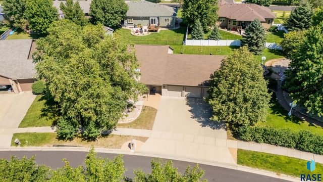 412 E Meadowlark Cir Circle, Brandon, SD 57005